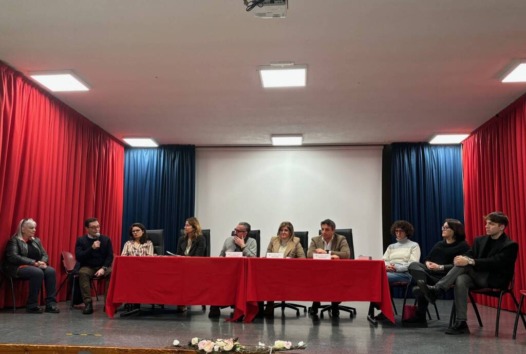 Malnate - In aula magna il dibattito sulla giustizia riparativa