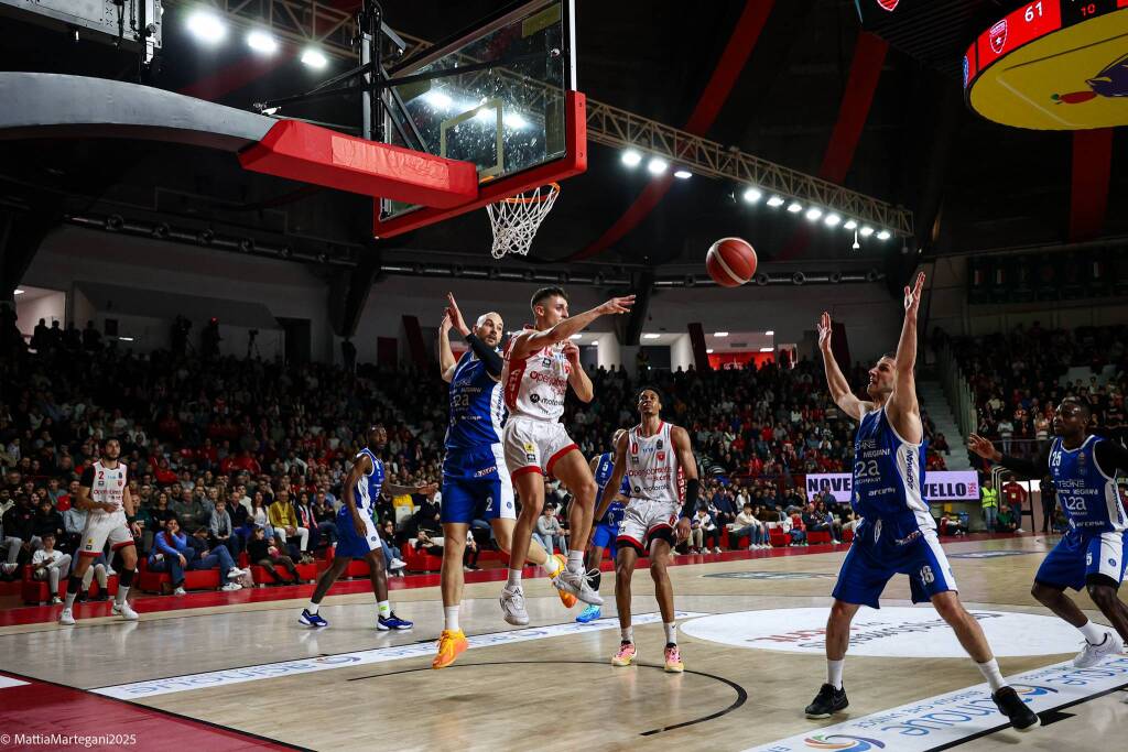 Openjobmetis Varese - Germani Brescia 77-118