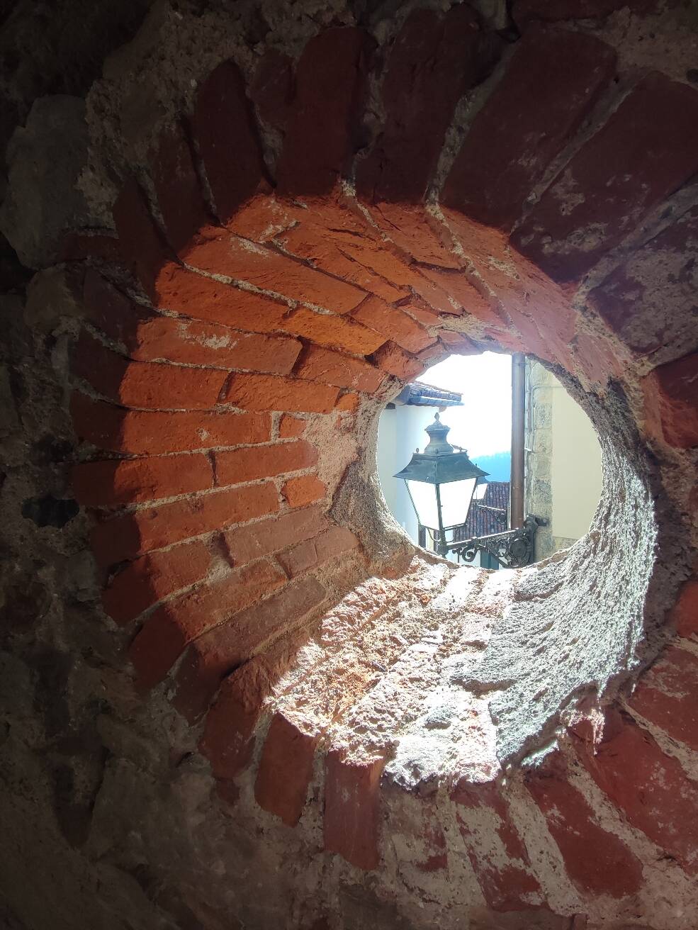 Sacro Monte con il sole all'Ultimo dell'Anno