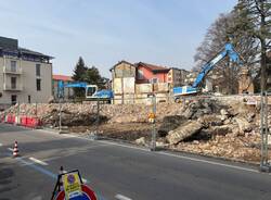 Abbattuta l'ex Ferramenta di via Lazio