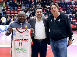 Delegazione di Ebolowa al Legnano Basket