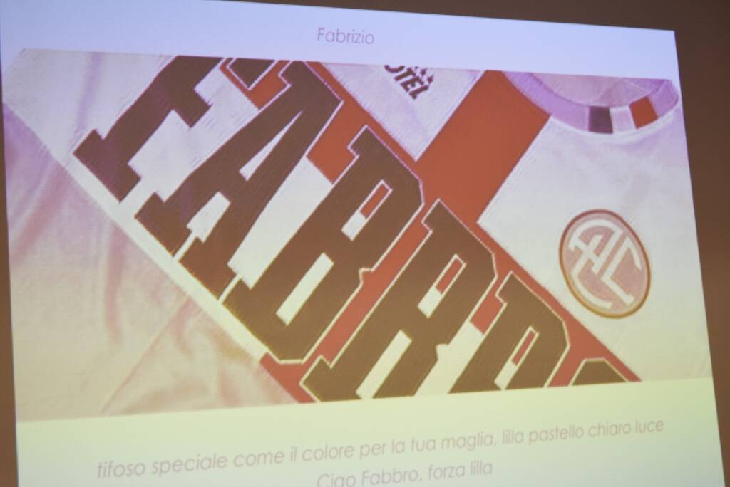 La maglia dedicata a “Fabbro”, tifoso del Legnano calcio. Foto by Antonio Emanuele
