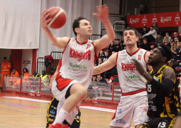 Legnano Basket – V. Imola nelle immagini di Andrea Bernasconi