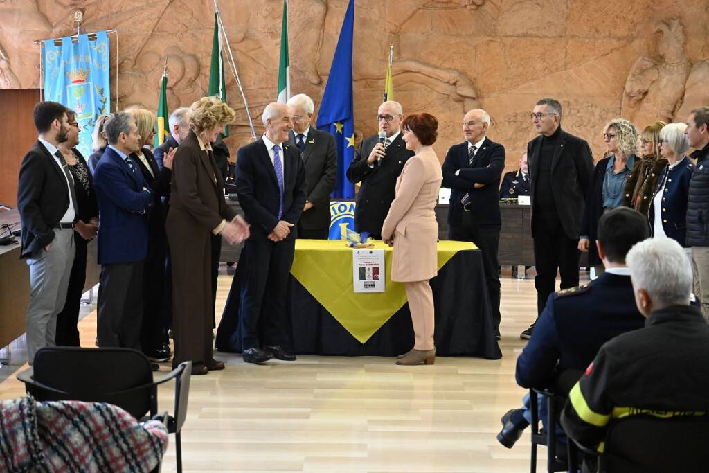 Lions Club Parabiago: la tradizionale premiazione delle Forze dell'Ordine