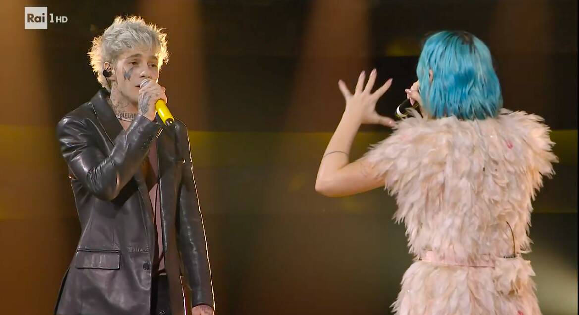 Sanremo, a quarta serata dei duetti