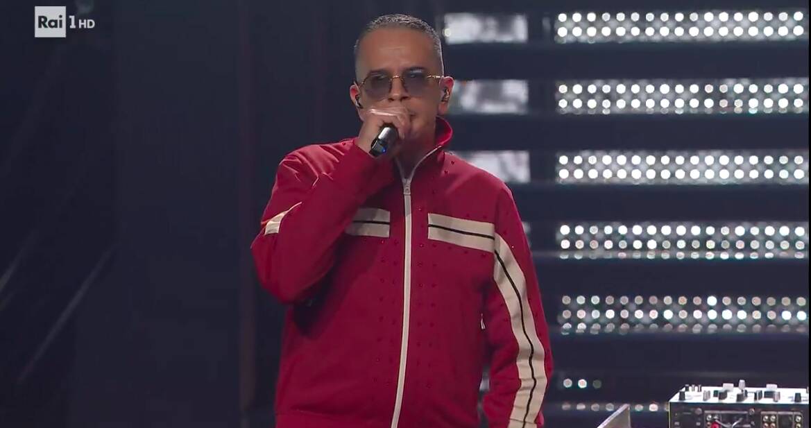 Sanremo, a quarta serata dei duetti