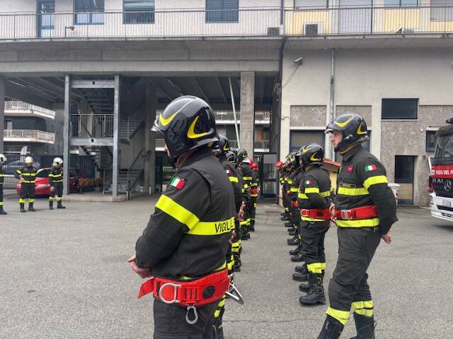 Visita sottosegretario Prisco alla caserma dei vigili del fuoco
