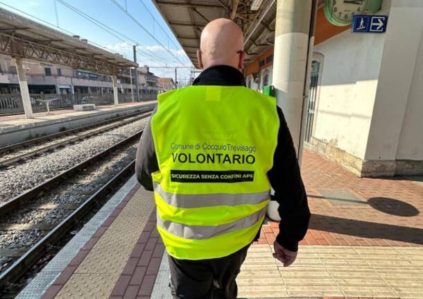 I volontari della sicurezza in azione a Cocquio Trevisago