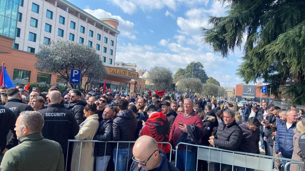 Convegno comunita’ albanese alla Soevis Arena di Castellanza