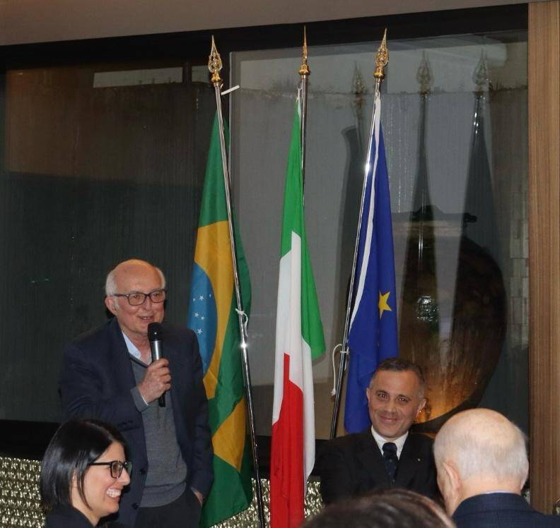 "Dovunque è Legnano", il libro di Legnanonews presentato al Lions Club Legnano Host