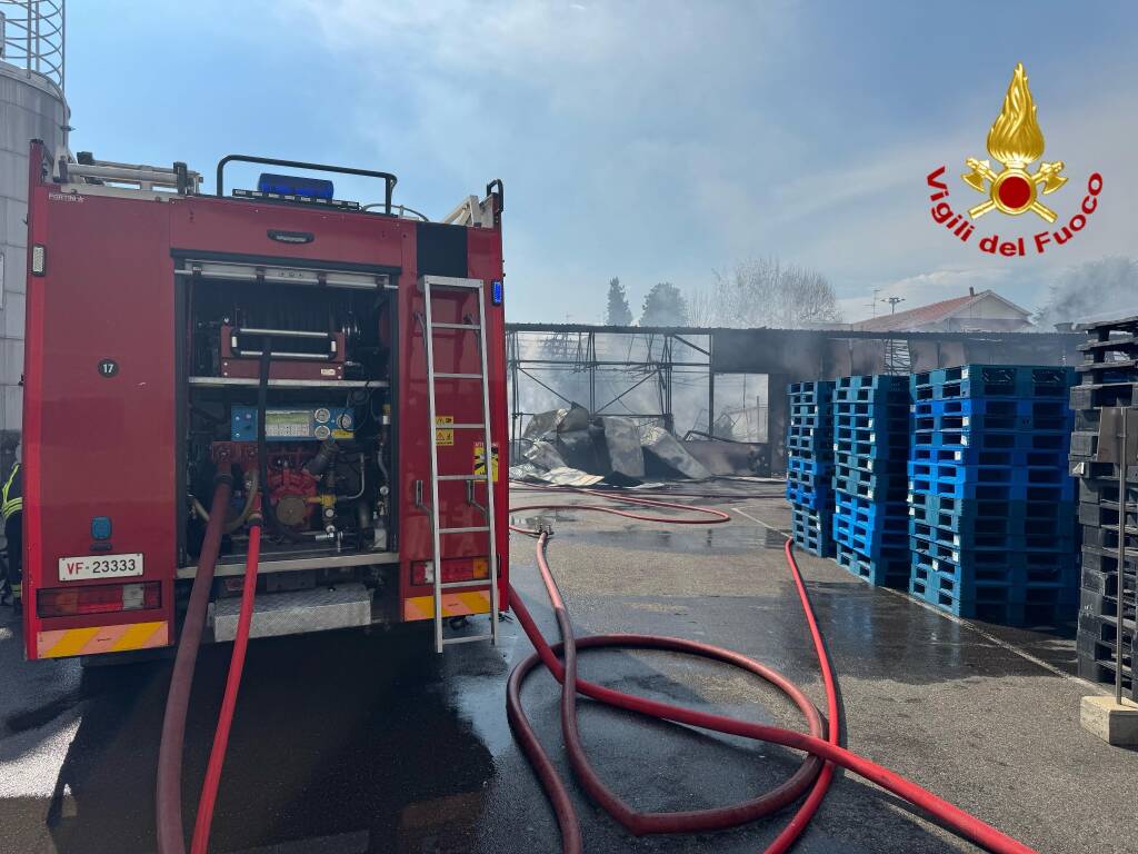 Incendio alla Perfetti di Lainate