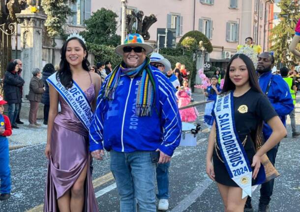 L’associazione “Salvadoreños Unidos En Varese” al Carnevale Bosino