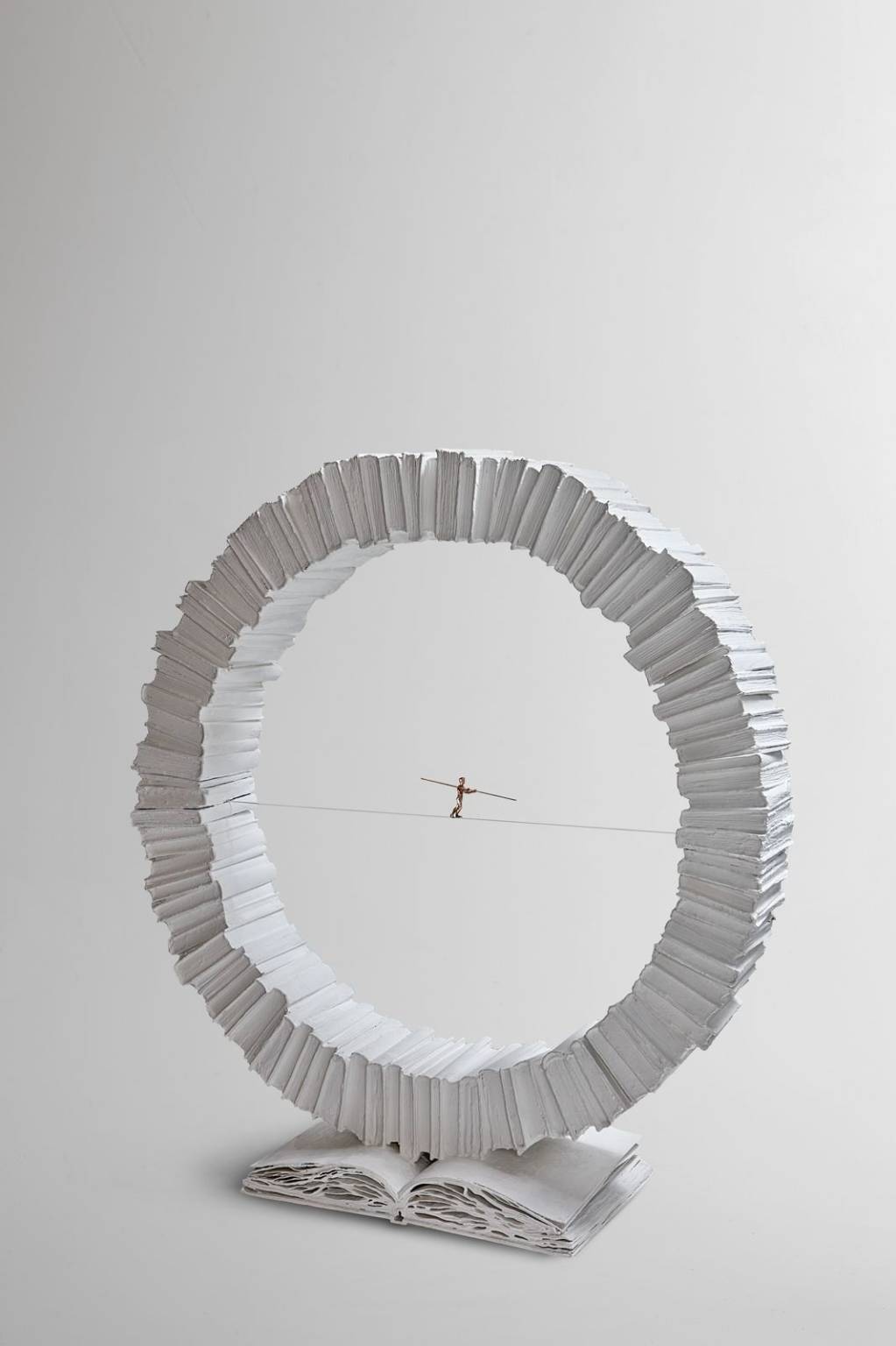 La mostra personale di Lorenzo e Simona Perrone da Punto sull'Arte a Varese