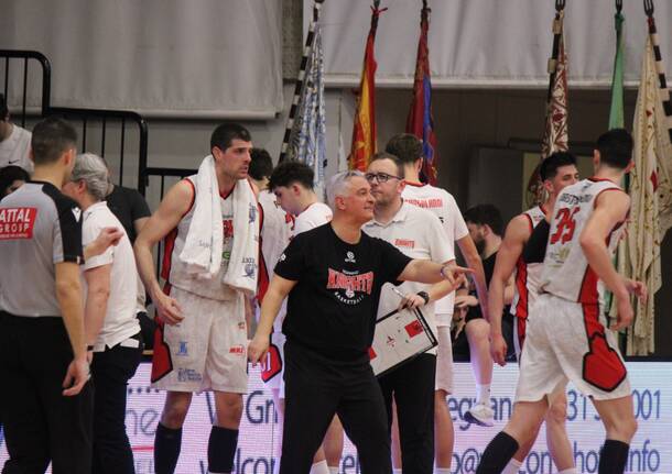 La sfida tra Legnano Basket e Piacenza alla Soevis Arena – Foto di Andrea Bernasconi