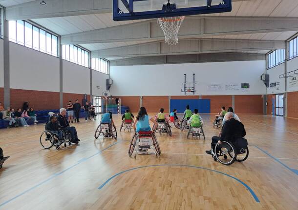 sport disabili basket carrozzina
