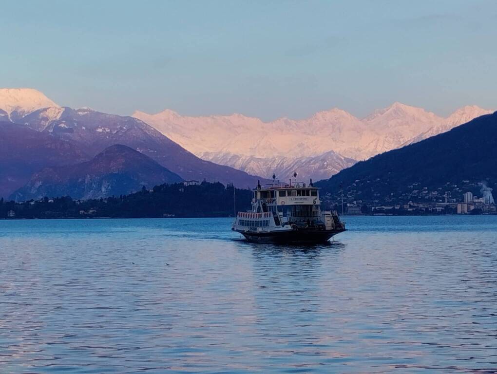 traghetto lago maggiore Maria Canalicchio