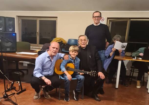 La serata inaugurale della mostra “Luce + Speranza = Vita” a Bisuschio