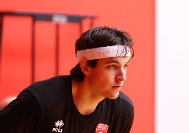 Primi canestri varesini per Grant Anticevich