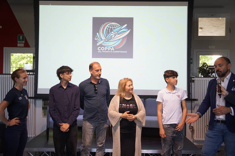 Coppa del Mondo di canottaggio: la presentazione del logo ufficiale