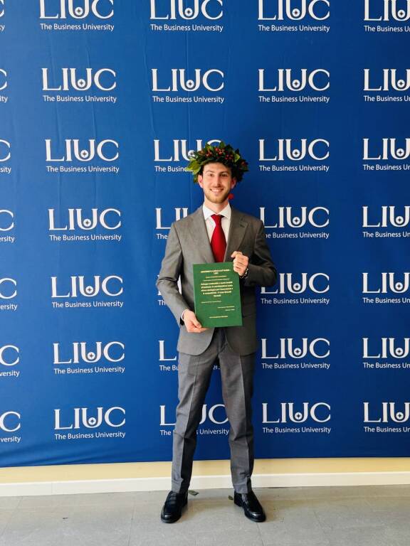 LAUREA MAGISTRALE IN ECONOMIA  E MANAGEMENT PRESSO L UNIVERSITA\' LIUC DI CASTELLANZA