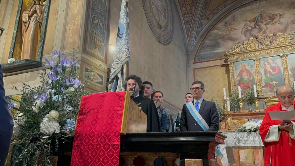 Cerimonia d'investitura della reggenza, contrada Sant'Erasmo