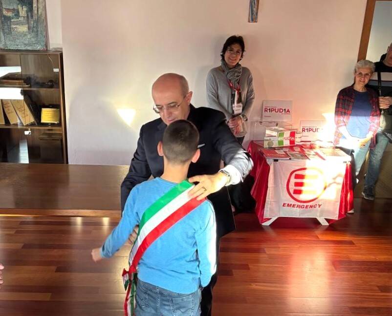 Cunardo - La mostra "Life support" di Emergency
