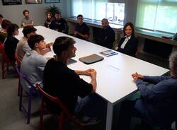 La rettrice dell'Insubria, Maria Pierro, in visita a Materia
