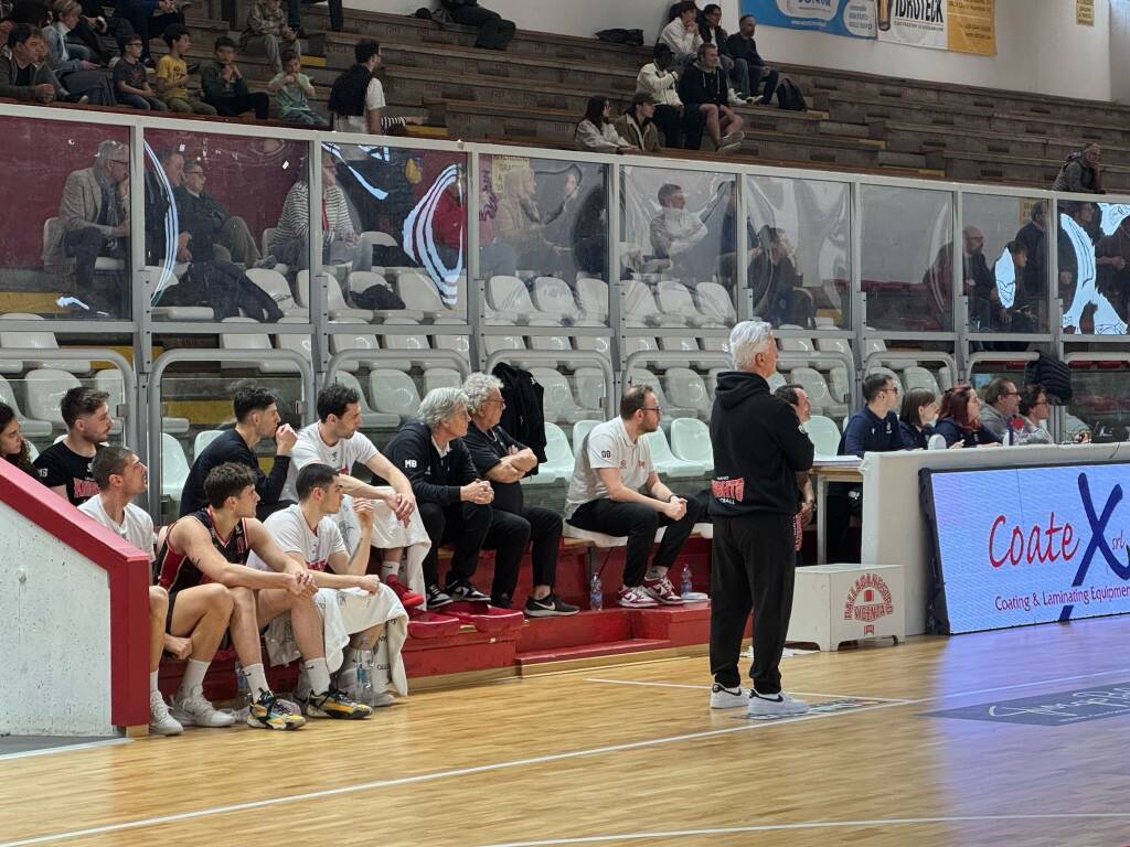 La sfida tra Legnano Basket e Vicenza alla vigilia di Pasqua 