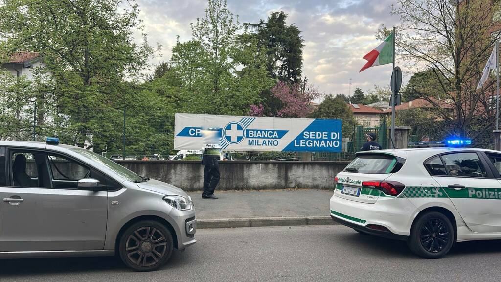 Ladro in fuga in via Grigna e Stelvio a Legnano 