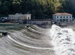Le spettacolari immagini della piena del Ticino al Panperduto