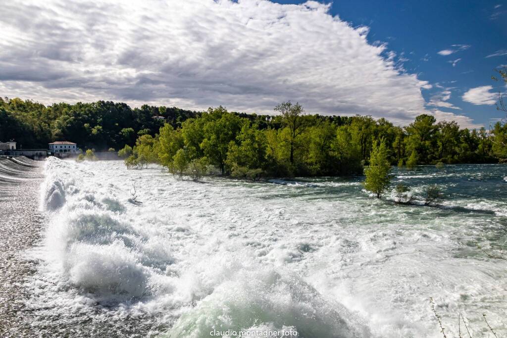 Le spettacolari immagini della piena del Ticino al Panperduto