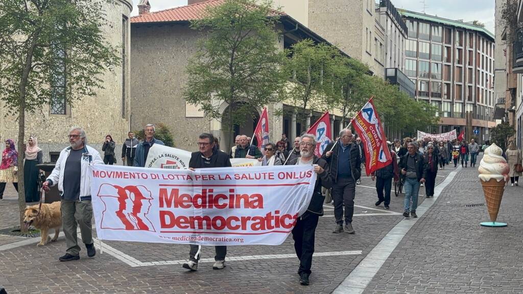 manifestazione ospedale unico Gallarate 