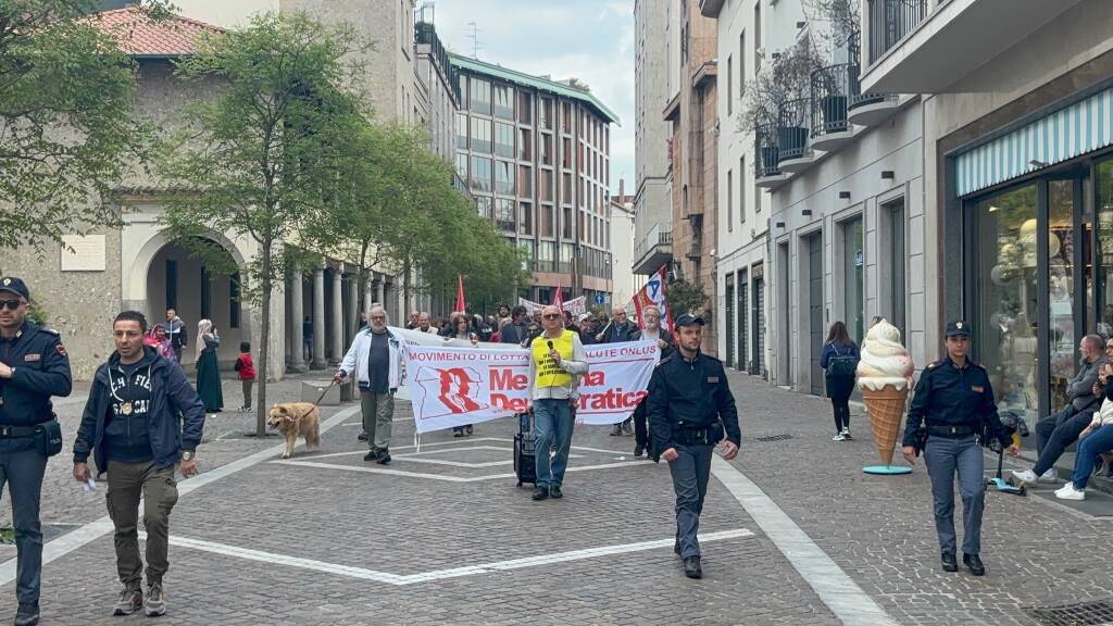 manifestazione ospedale unico Gallarate 
