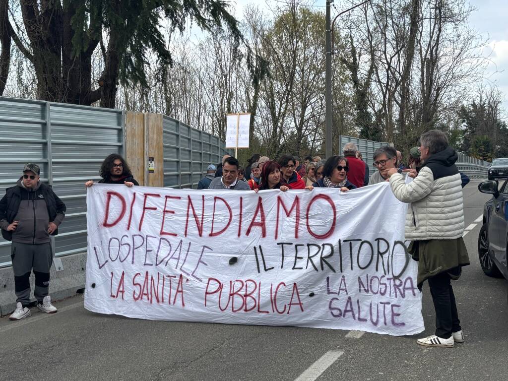 manifestazione ospedale unico Gallarate 