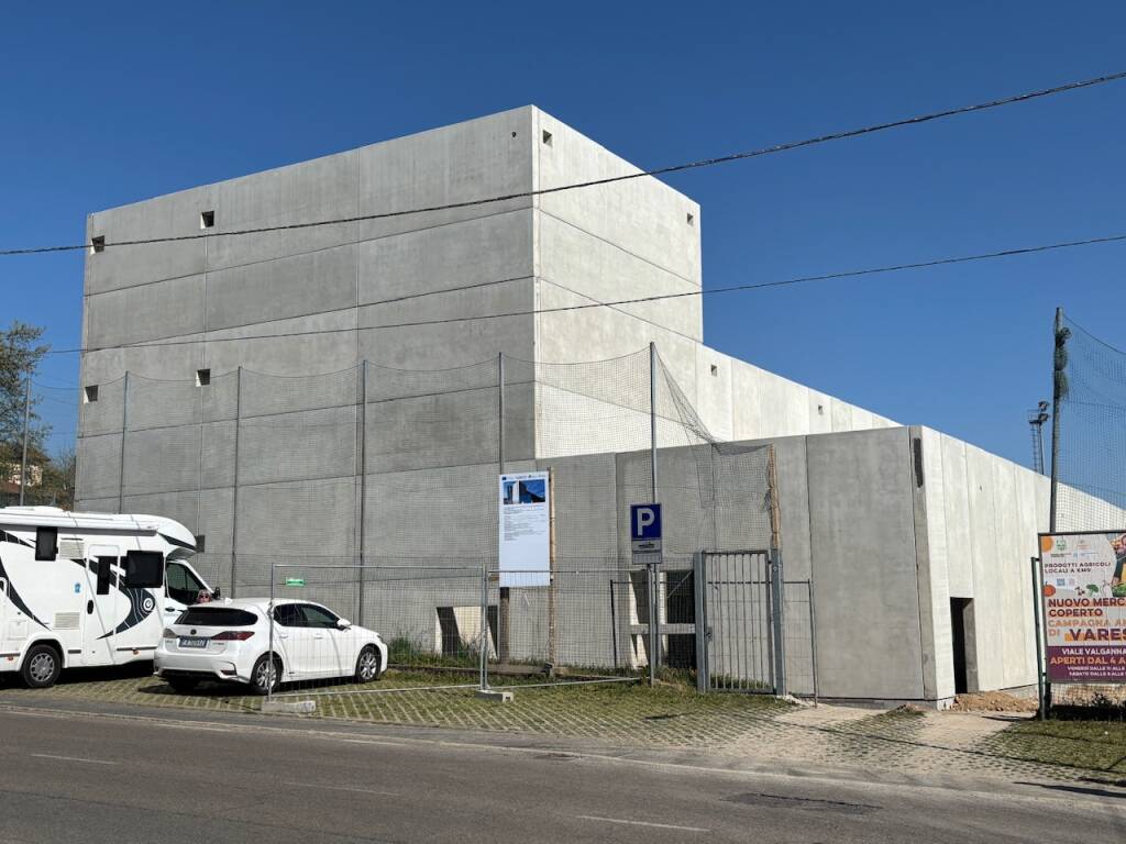 Nel cantiere del poli didattico - sportivo di San Fermo