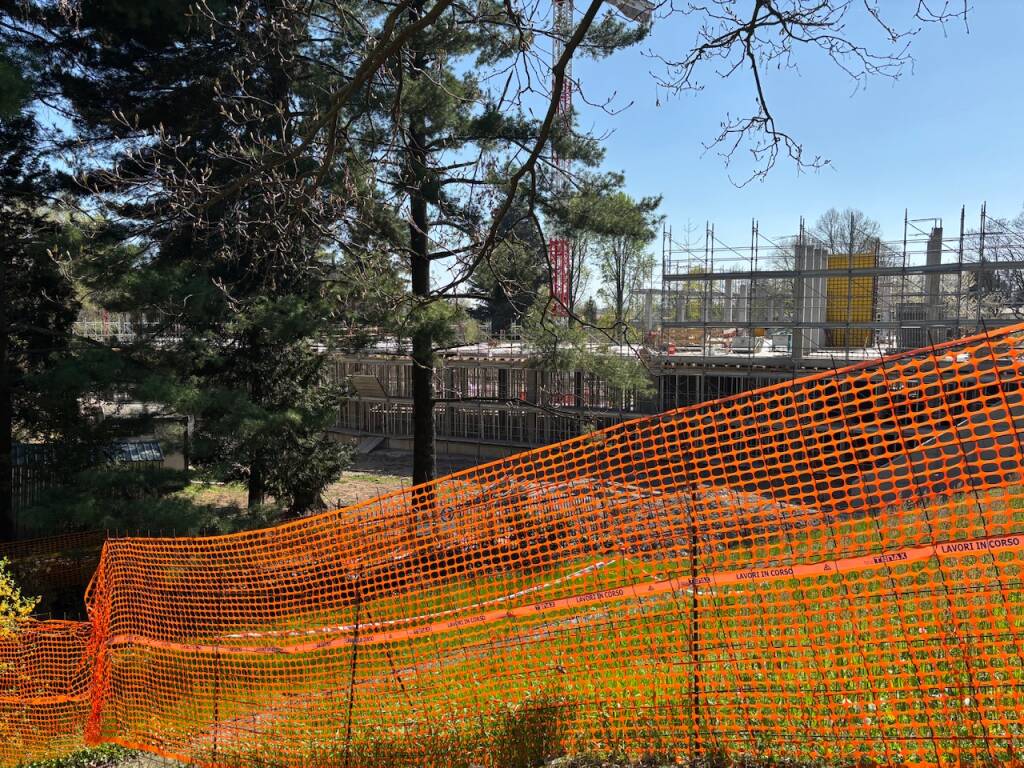 Nel cantiere del poli didattico - sportivo di San Fermo