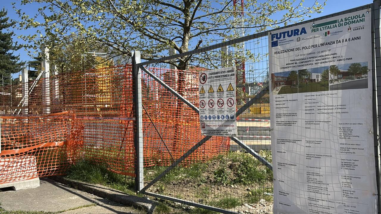 Nel cantiere del poli didattico - sportivo di San Fermo