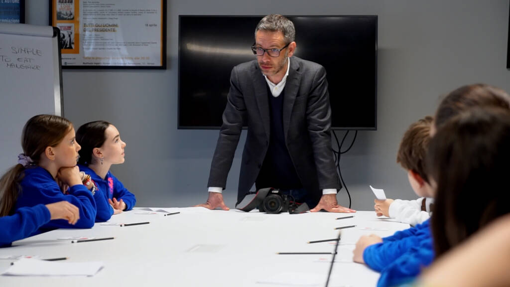 Piccoli giornalisti crescono: in visita a Materia gli studenti della 5 elementare della Settembrini