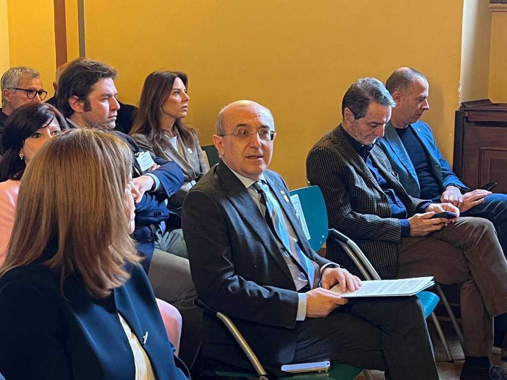 Sala consigliare Gazzada a Maroni 