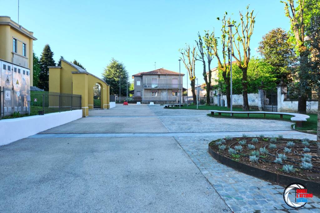 Solaro - nuova piazza