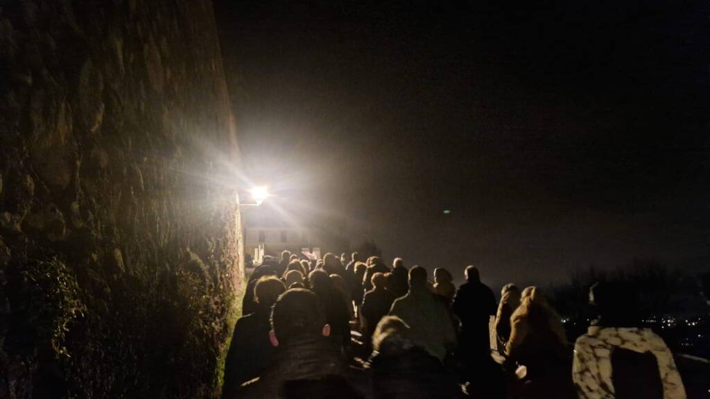 Una via crucis itinerante al borgo del Sacro Monte