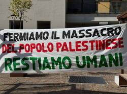 A Malnate decine di lenzuoli bianchi per Gaza