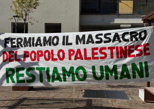 A Malnate decine di lenzuoli bianchi per Gaza