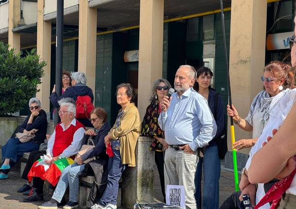 A Malnate decine di lenzuoli bianchi per Gaza