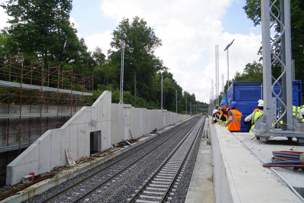 binari ferrovia Gallarate-Malpensa
