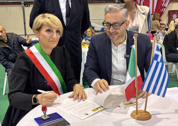 Bodio Lomnago - Oraiokastro: la cena e la firma del gemellaggio