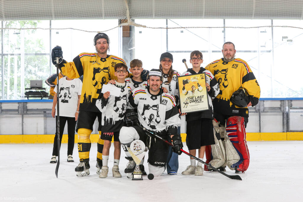 La straordinaria partita d\'addio all\'hockey di Edoardo Raimondi