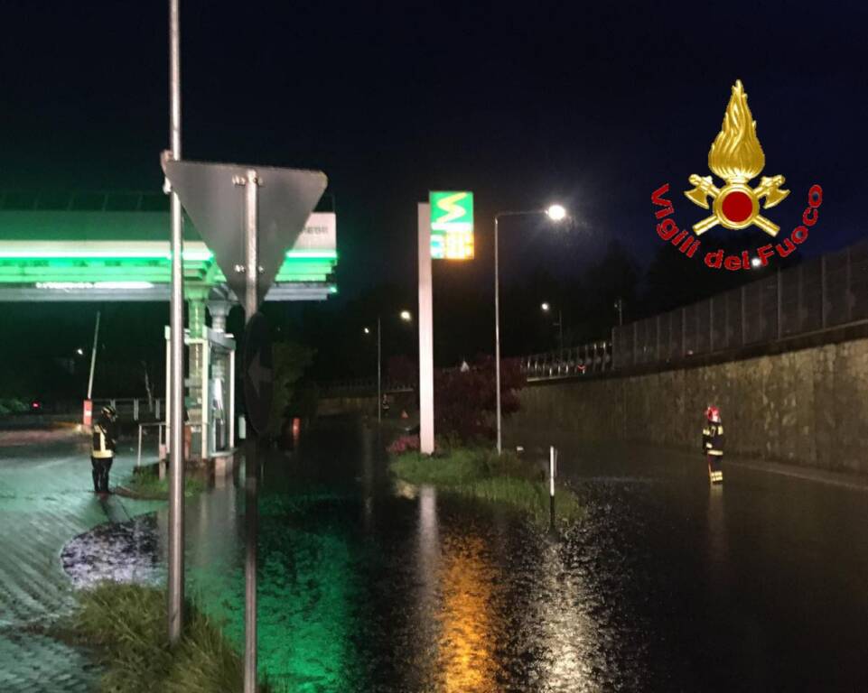 Gli interventi dei vigili del fuoco per le maxi piogge in provincia
