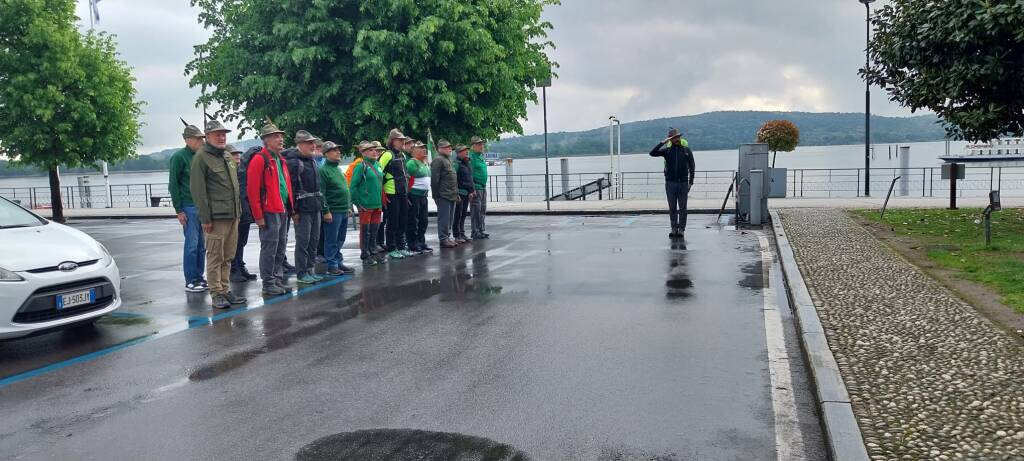 Da Angera a Romagnano Sesia, la seconda tappa degli alpini di Brinzio
