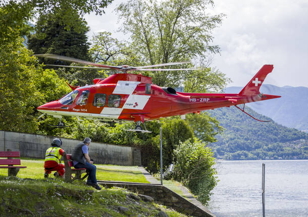 L\'esercitazione congiunta Rega - Polizia Locale sul Lago Maggiore